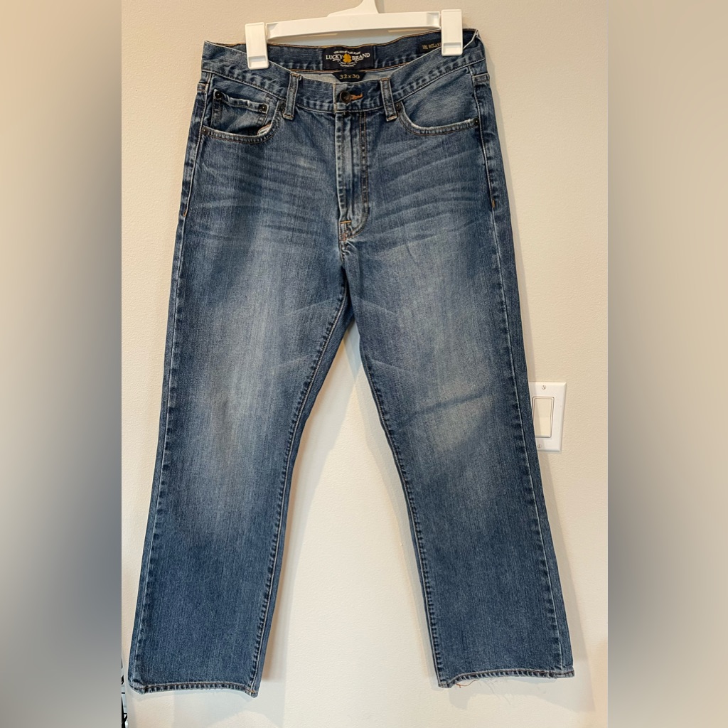 Lucky Brand The Art Of Blue Jeans 3230 Trade Mark 181 Relaxed Straight